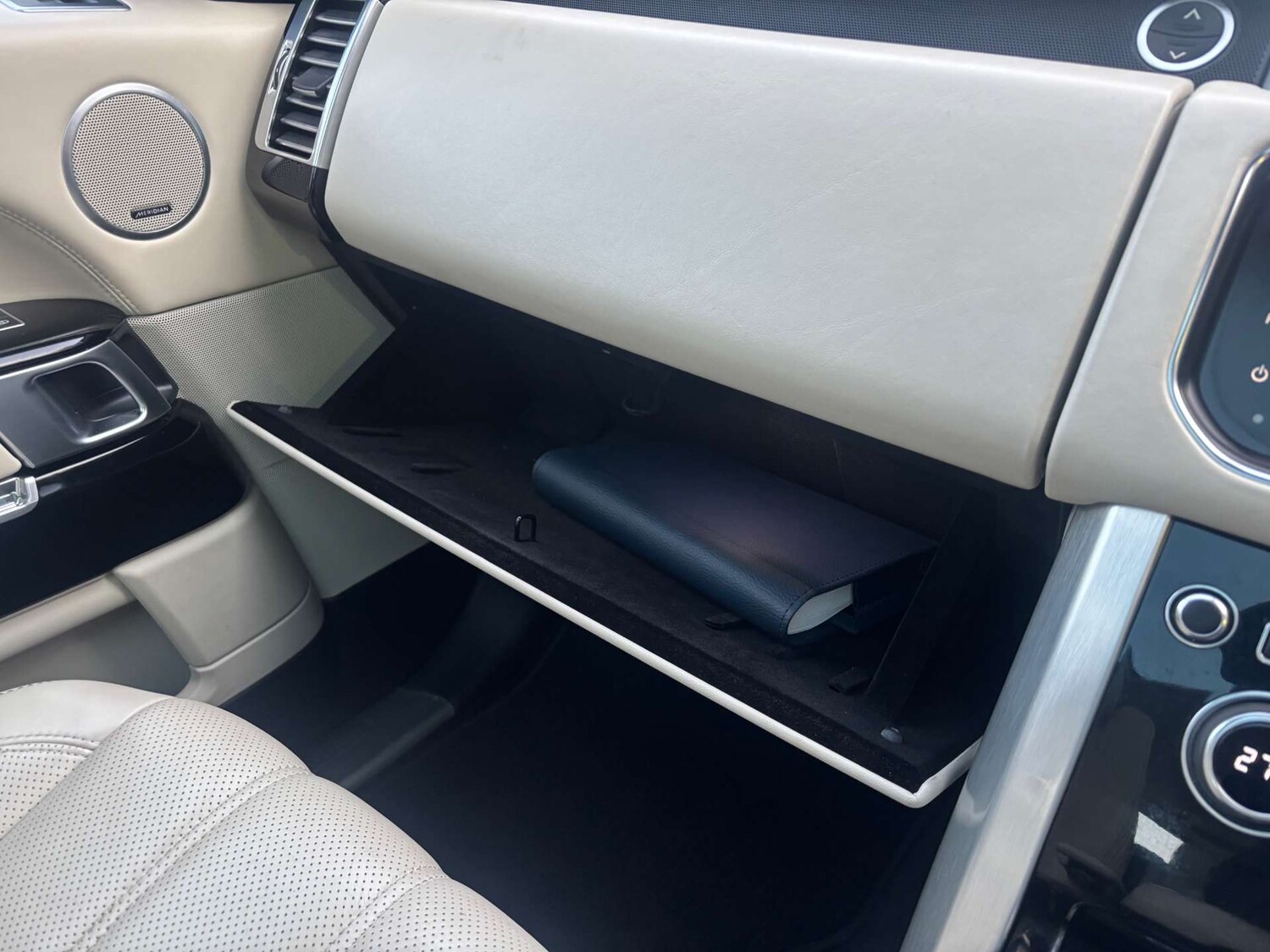 Used Land Rover Range Rover 2015 for sale - 77459667: Photo 56