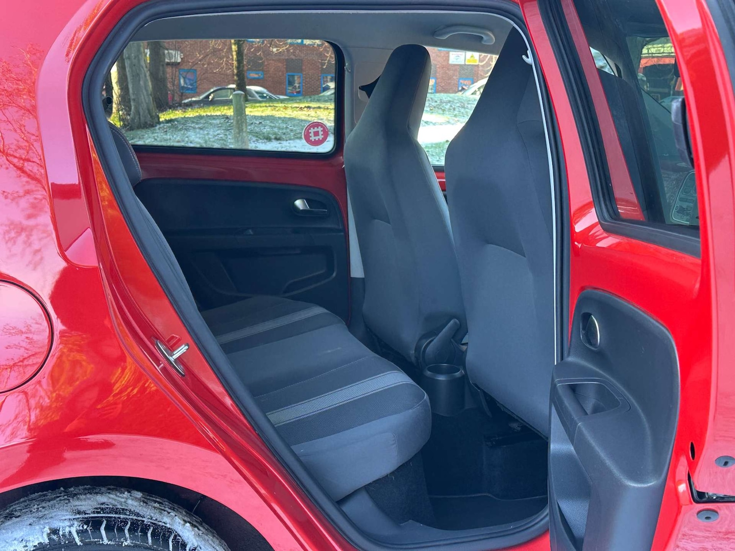 Used Volkswagen up! 2014 for sale - 77104172: Photo 28