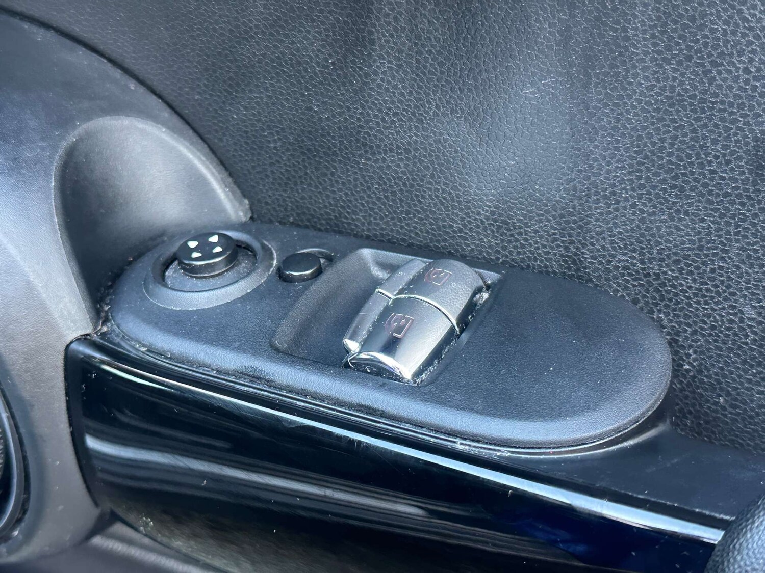 Used MINI Hatch 2021 for sale - 76469519: Photo 38