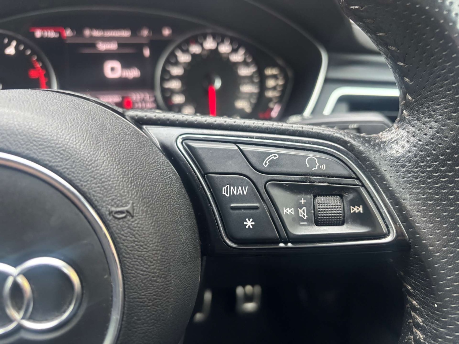 Used Audi A4 2018 for sale - 77247838: Photo 24