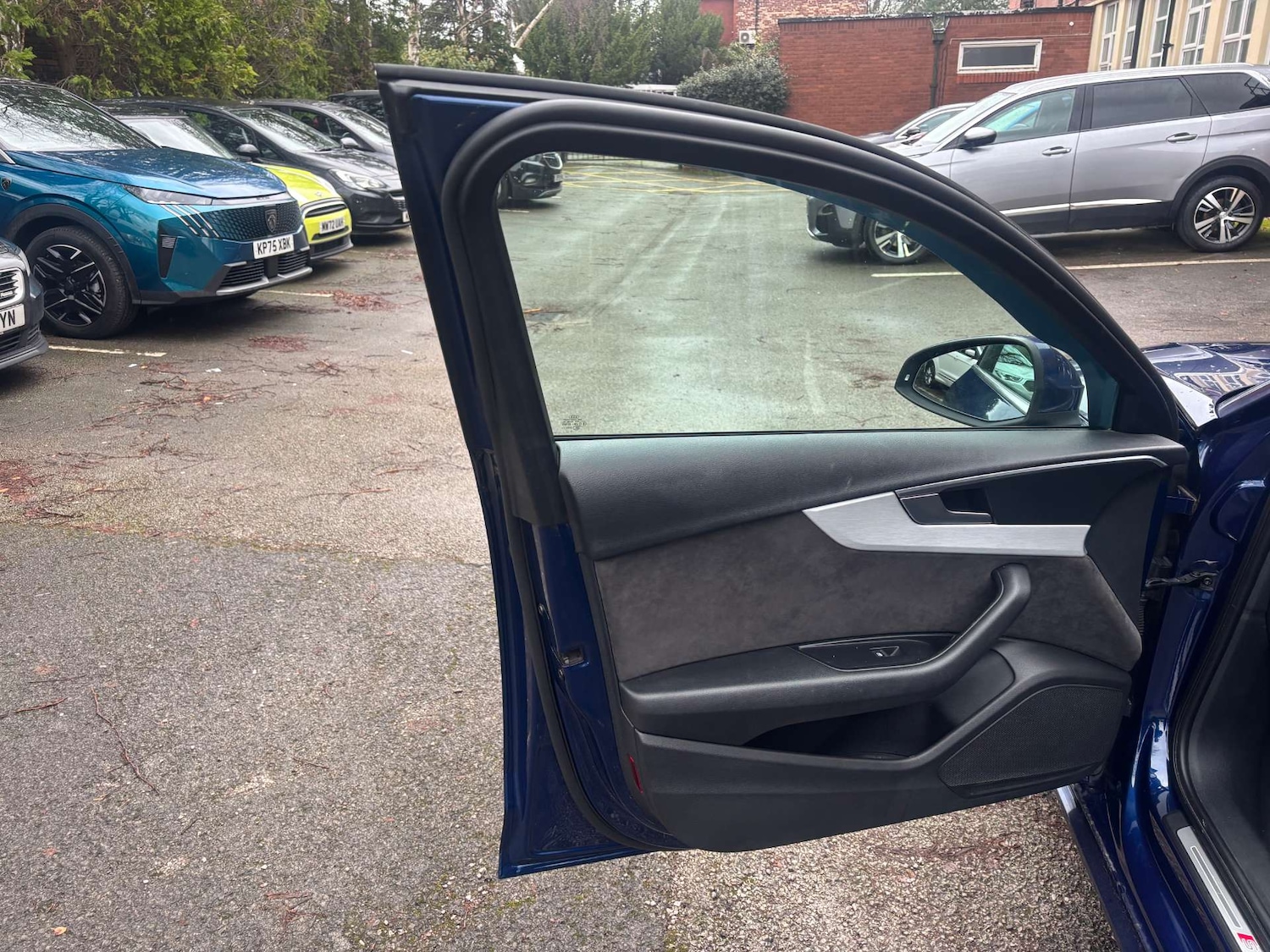 Used Audi A4 2018 for sale - 77247838: Photo 9