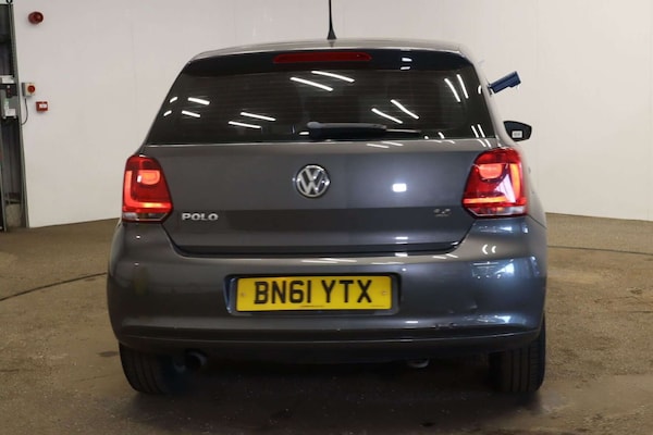 Used Volkswagen Polo 2011 for sale - 76277464: Photo 2