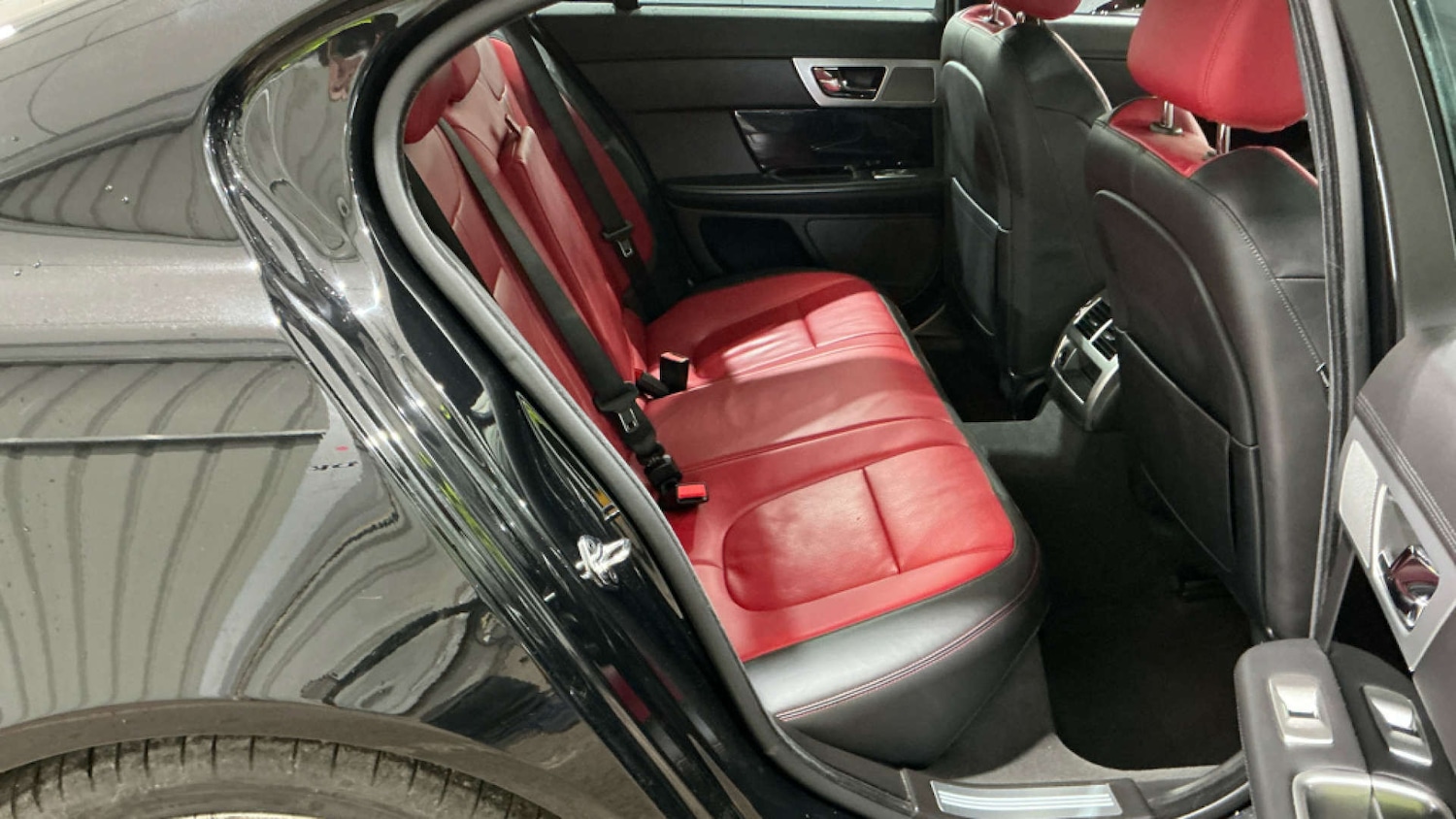 Used Jaguar XF 2013 for sale - 77180052: Photo 7