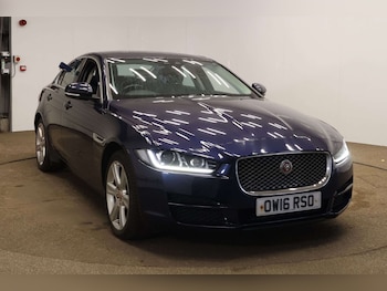Used Jaguar XE 2016 for sale - 78421205: Photo