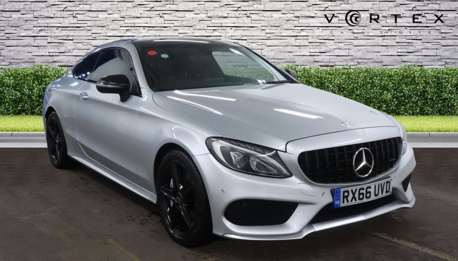 Used Mercedes-Benz C Class 2016 for sale - 77717732: Photo 2