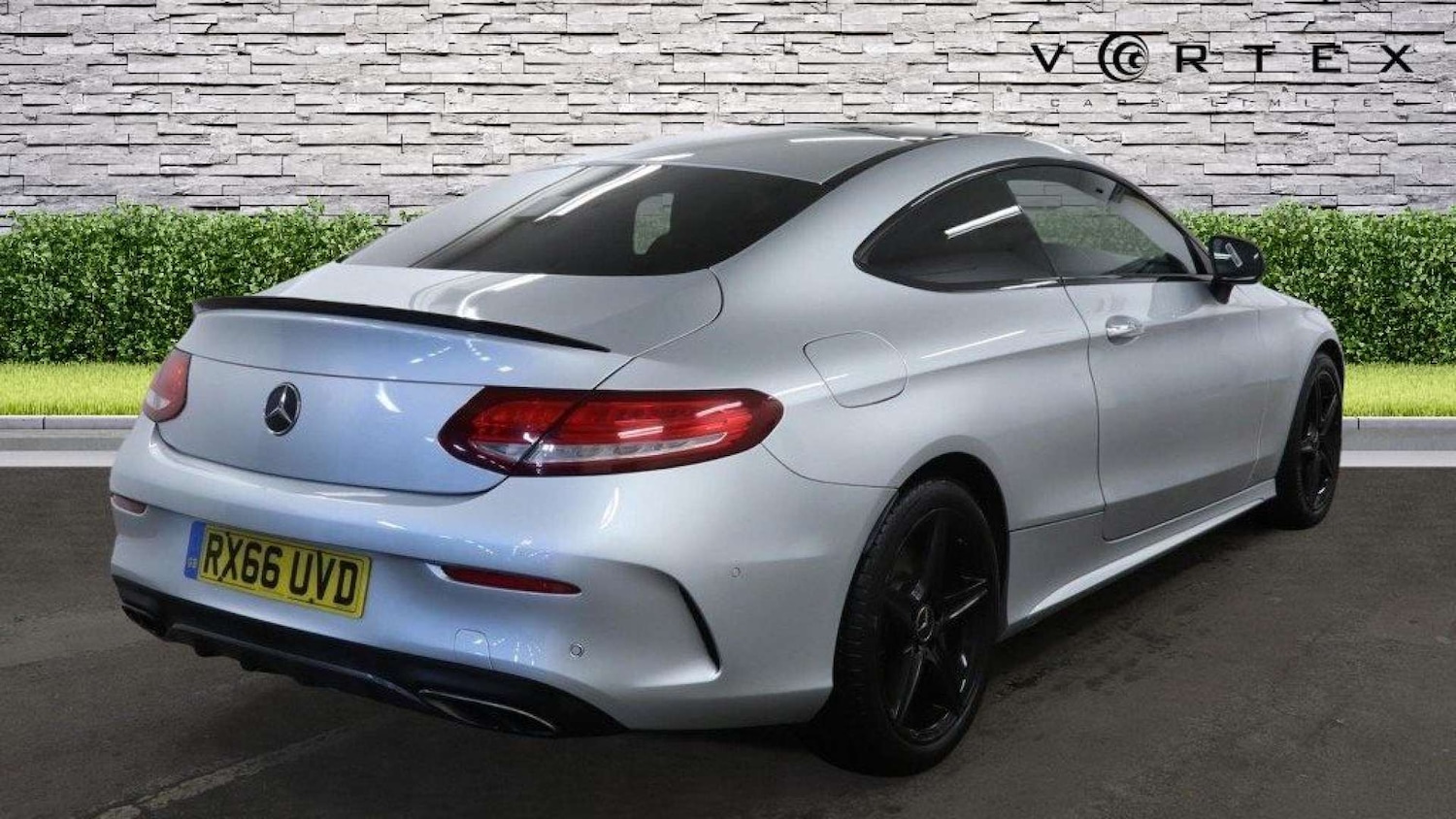 Used Mercedes-Benz C Class 2016 for sale - 77717732: Photo 4