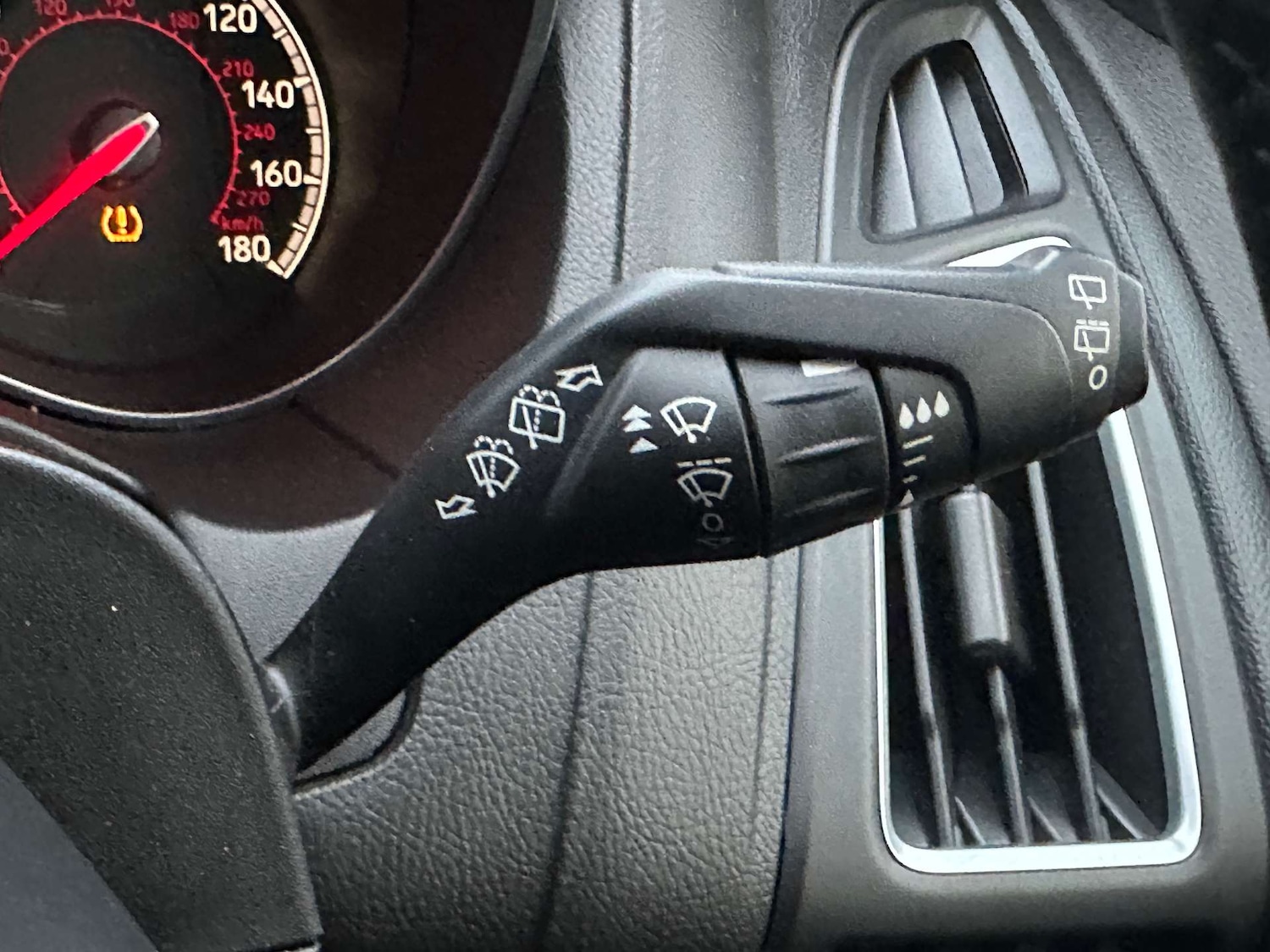 Used Ford Focus 2015 for sale - 77022450: Photo 37