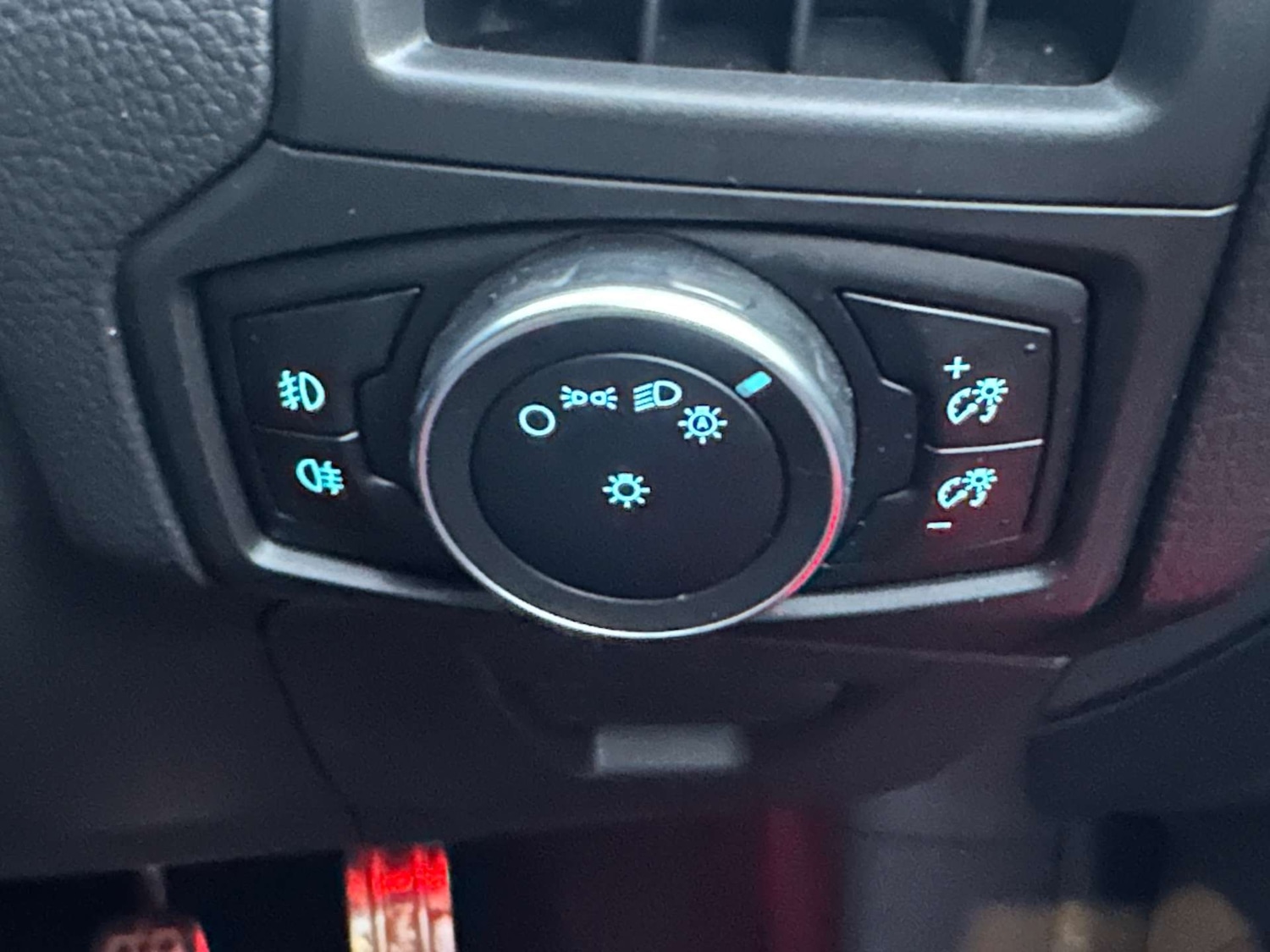 Used Ford Focus 2015 for sale - 77022450: Photo 38