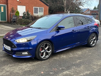 Used Ford Focus 2015 for sale - 77022450: Photo