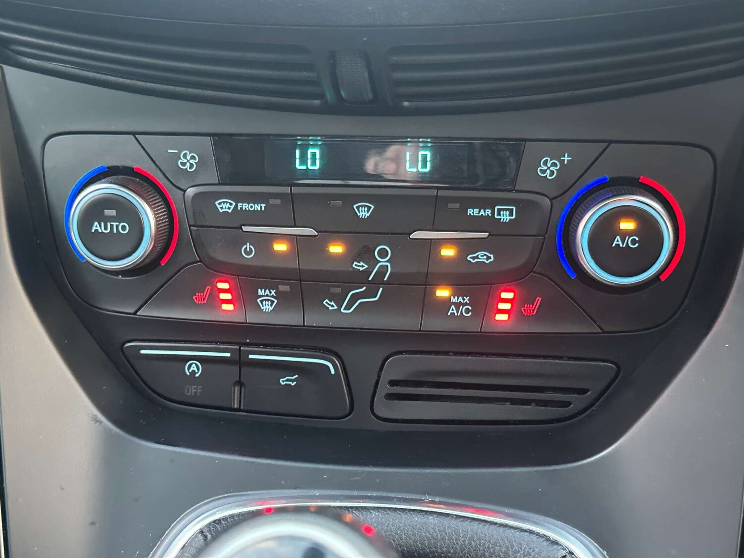 Used Ford Kuga 2016 for sale - 76393369: Photo 12