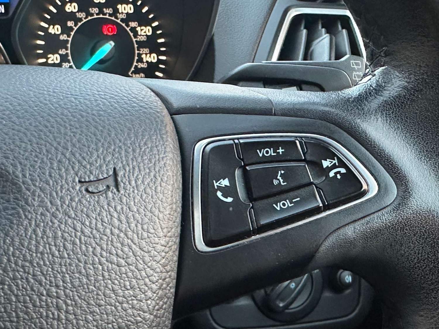 Used Ford Kuga 2016 for sale - 76393369: Photo 19