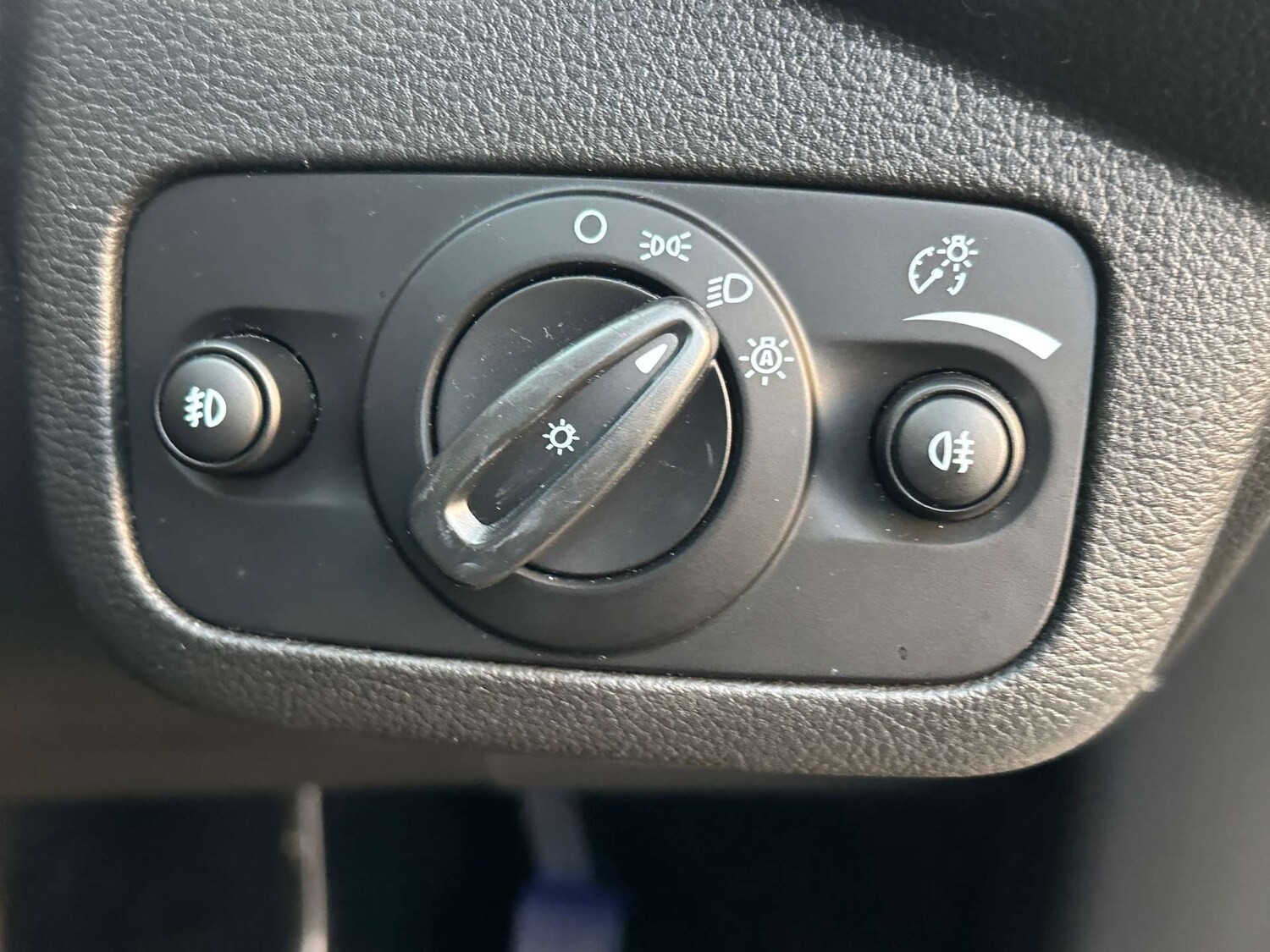 Used Ford Kuga 2016 for sale - 76393369: Photo 28