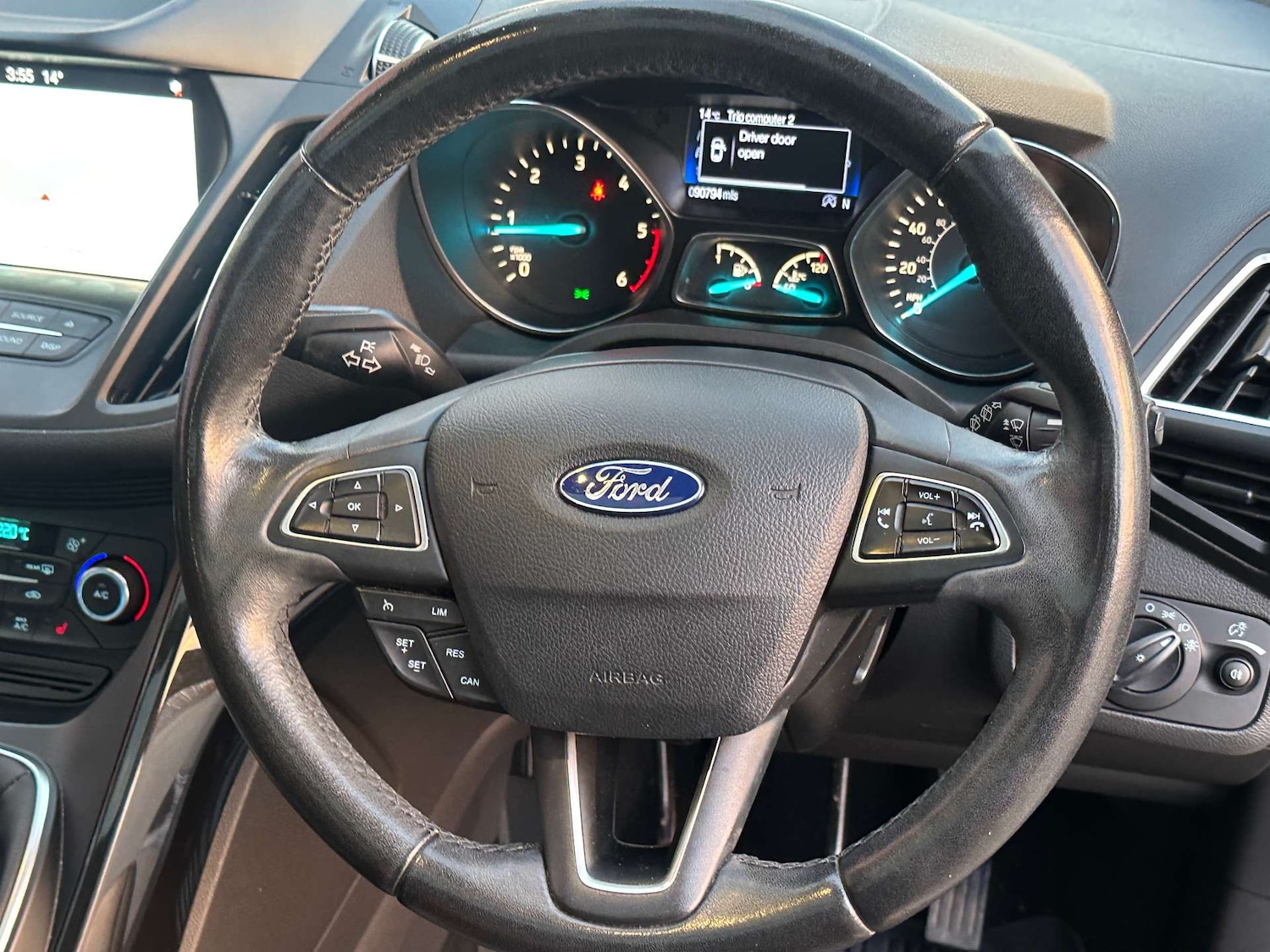 Used Ford Kuga 2016 for sale - 76393369: Photo 30