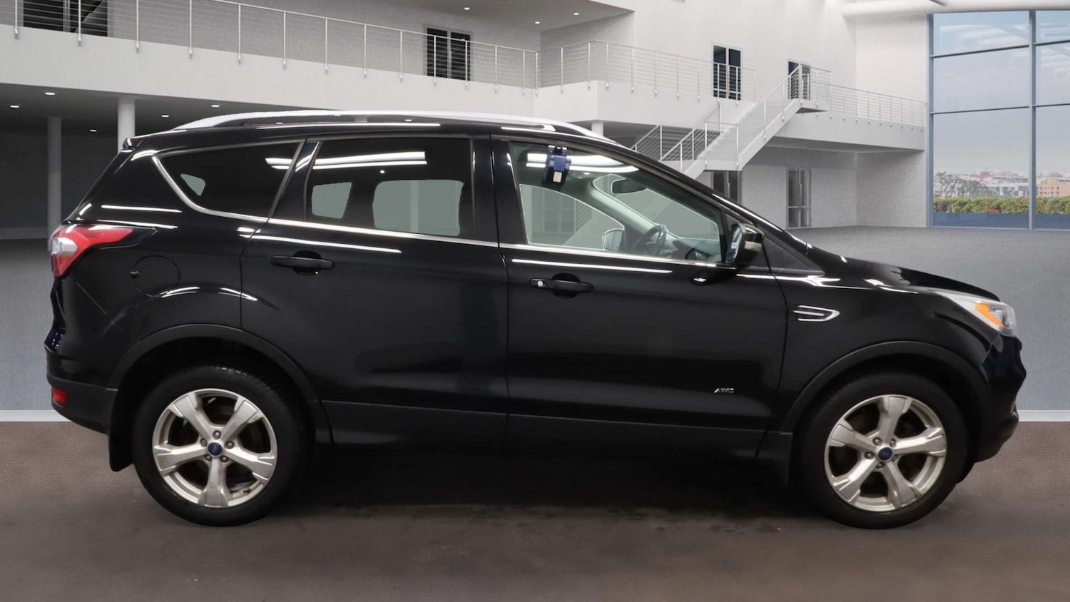 Used Ford Kuga 2016 for sale - 76393369: Photo 5