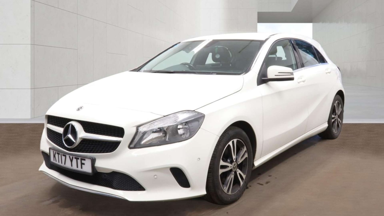 Used Mercedes-Benz A-Class 2017 for sale - 78068143: Photo 2