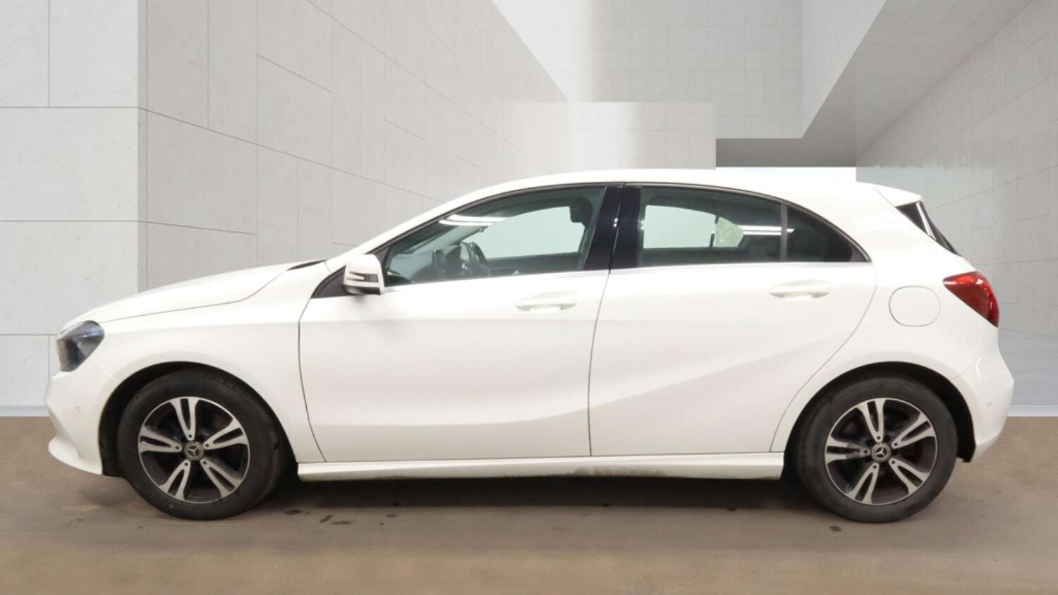 Used Mercedes-Benz A-Class 2017 for sale - 78068143: Photo 6