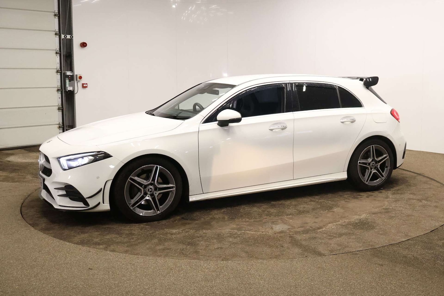 Used Mercedes-Benz A-Class 2018 for sale - 77431036: Photo 2