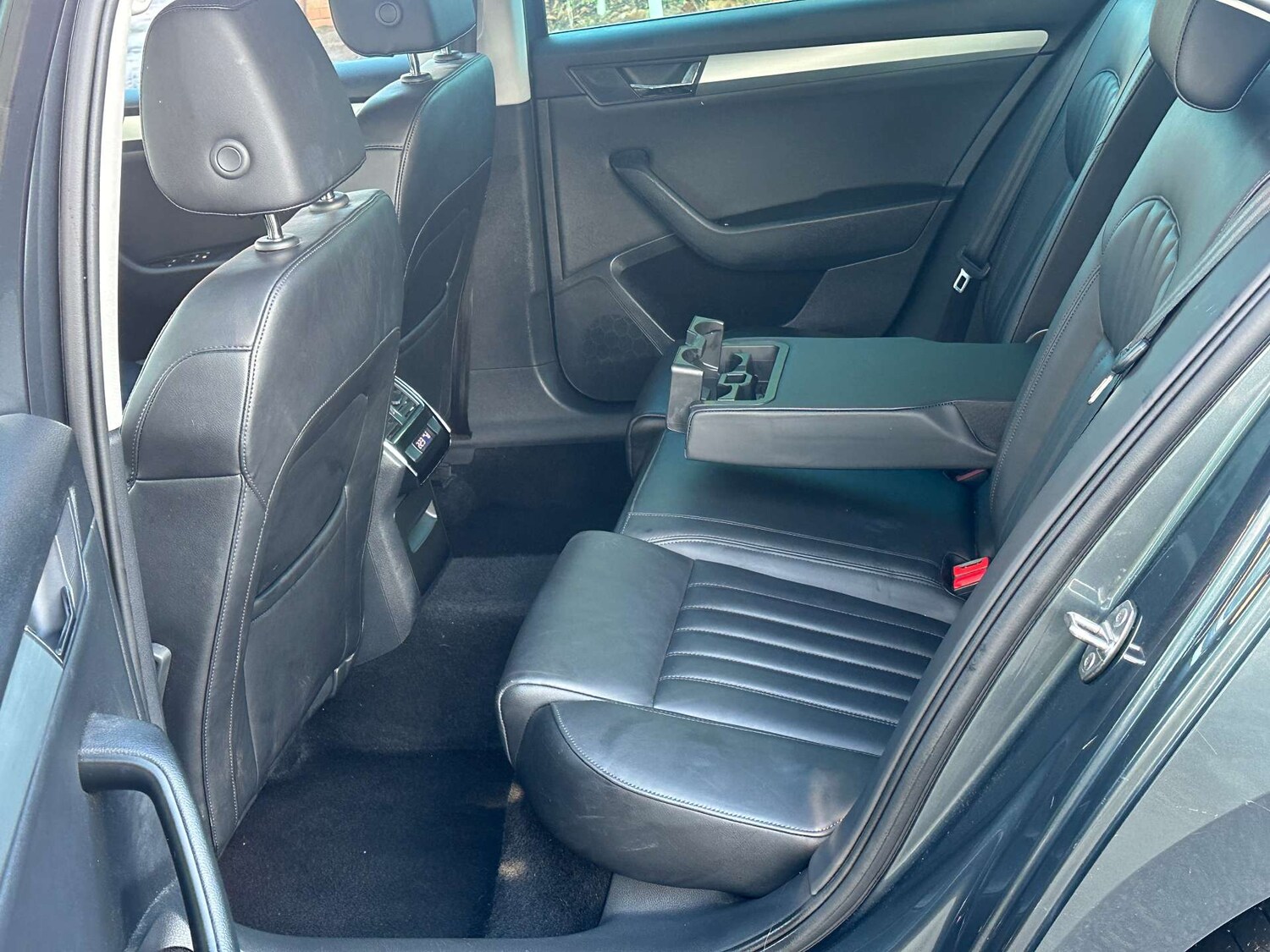 Used Skoda Superb 2019 for sale - 76666259: Photo 35