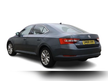 Used Skoda Superb 2019 for sale - 76666259: Photo