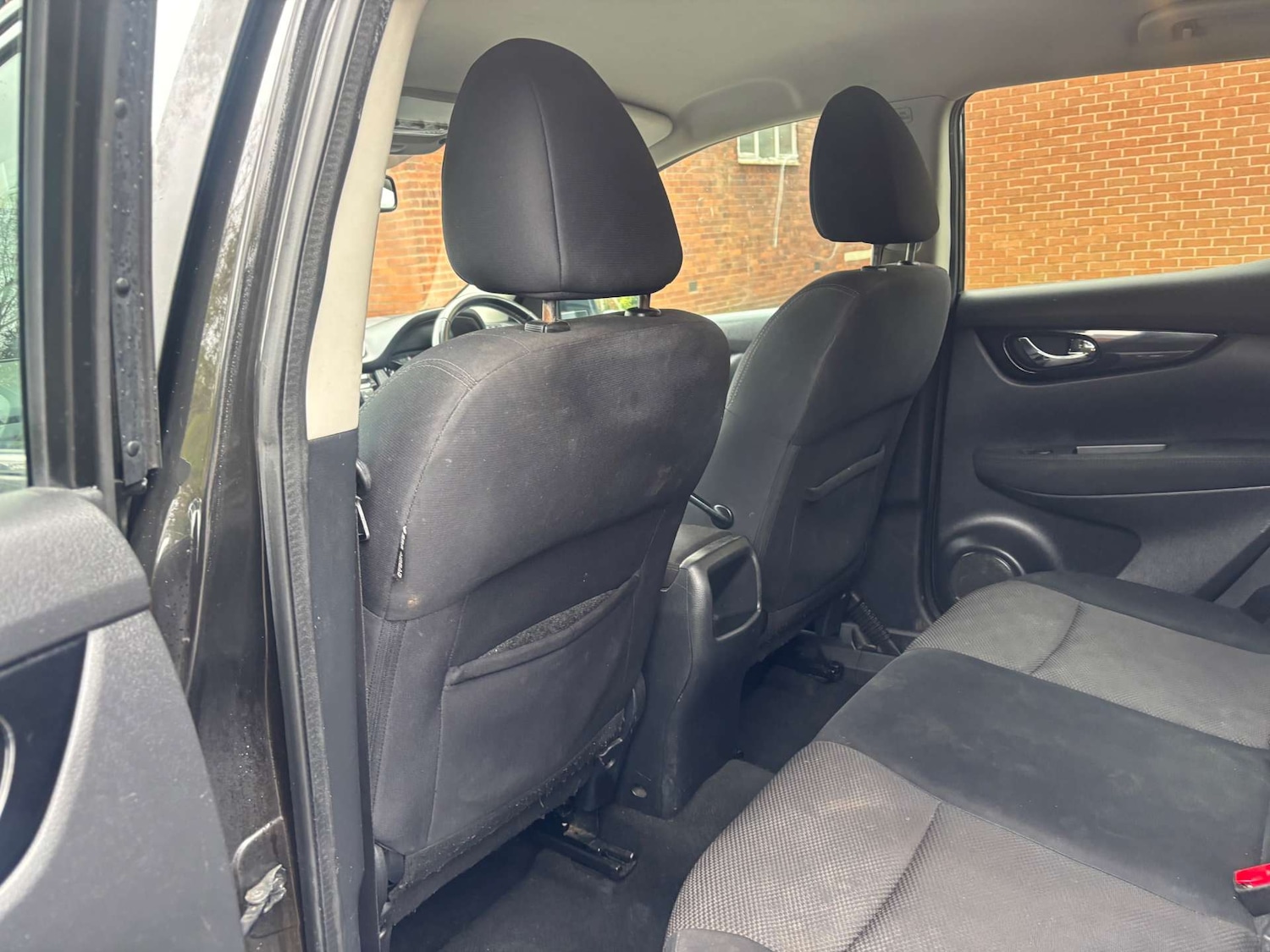 Used Nissan Qashqai 2015 for sale - 77618870: Photo 23