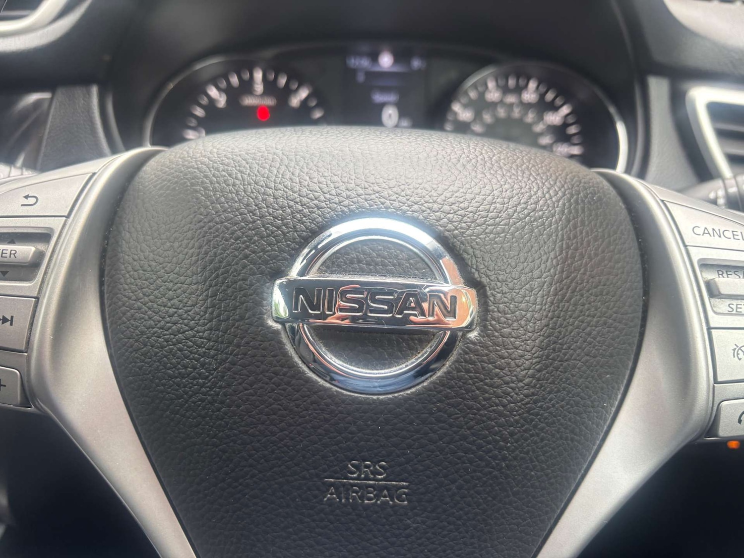 Used Nissan Qashqai 2015 for sale - 77618870: Photo 30