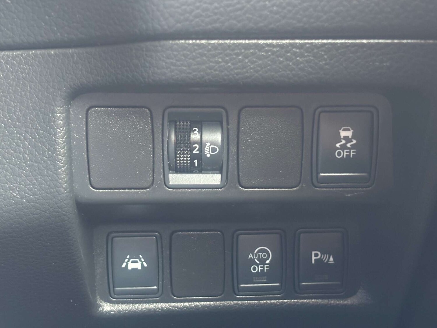 Used Nissan Qashqai 2015 for sale - 77618870: Photo 41