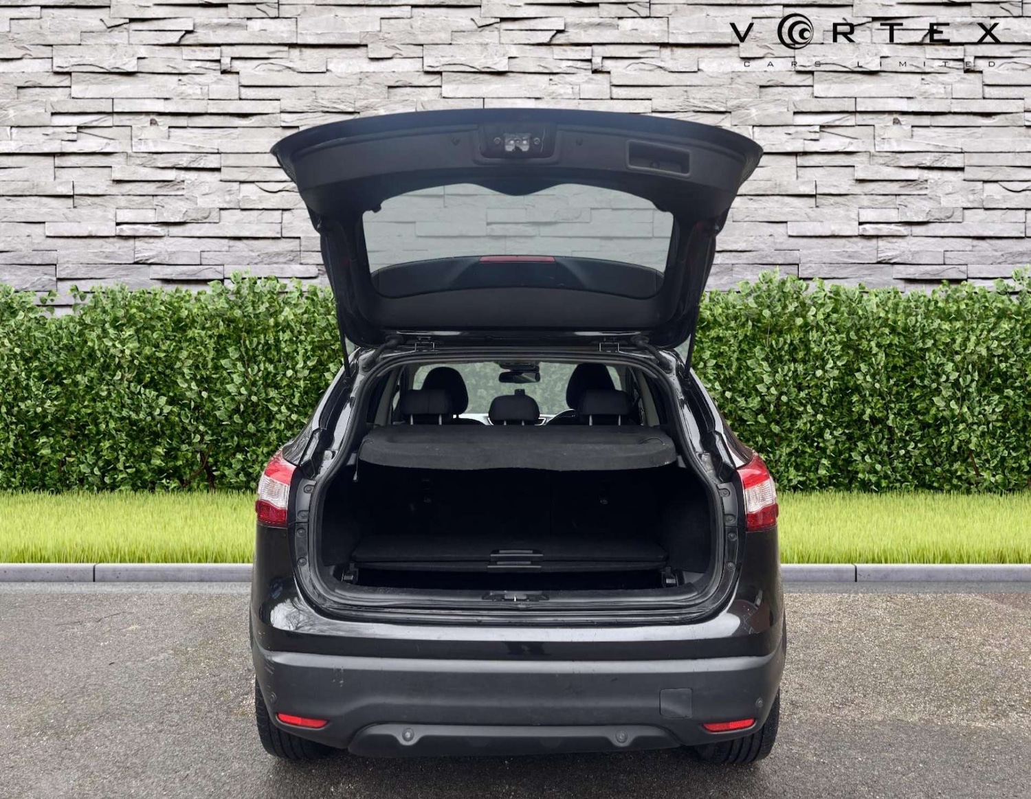 Used Nissan Qashqai 2015 for sale - 77618870: Photo 8