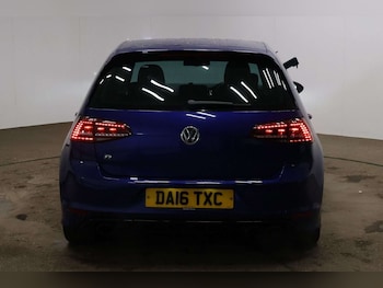 Used Volkswagen Golf 2016 for sale - 77073363: Photo