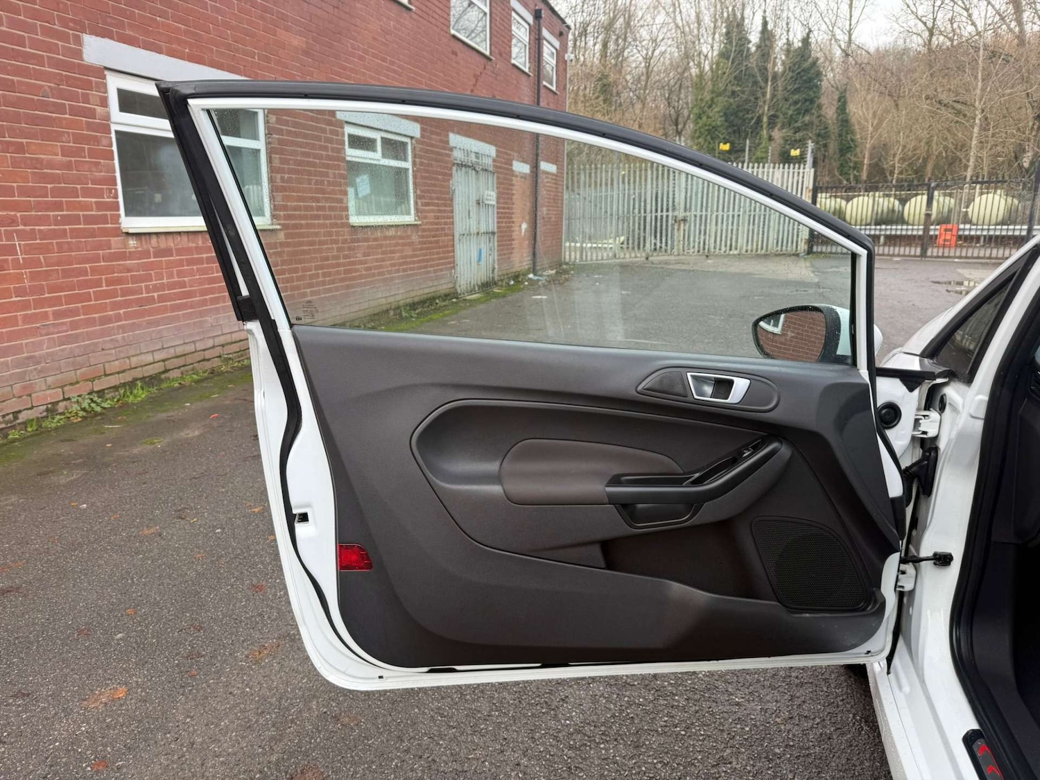 Used Ford Fiesta 2015 for sale - 77148652: Photo 23