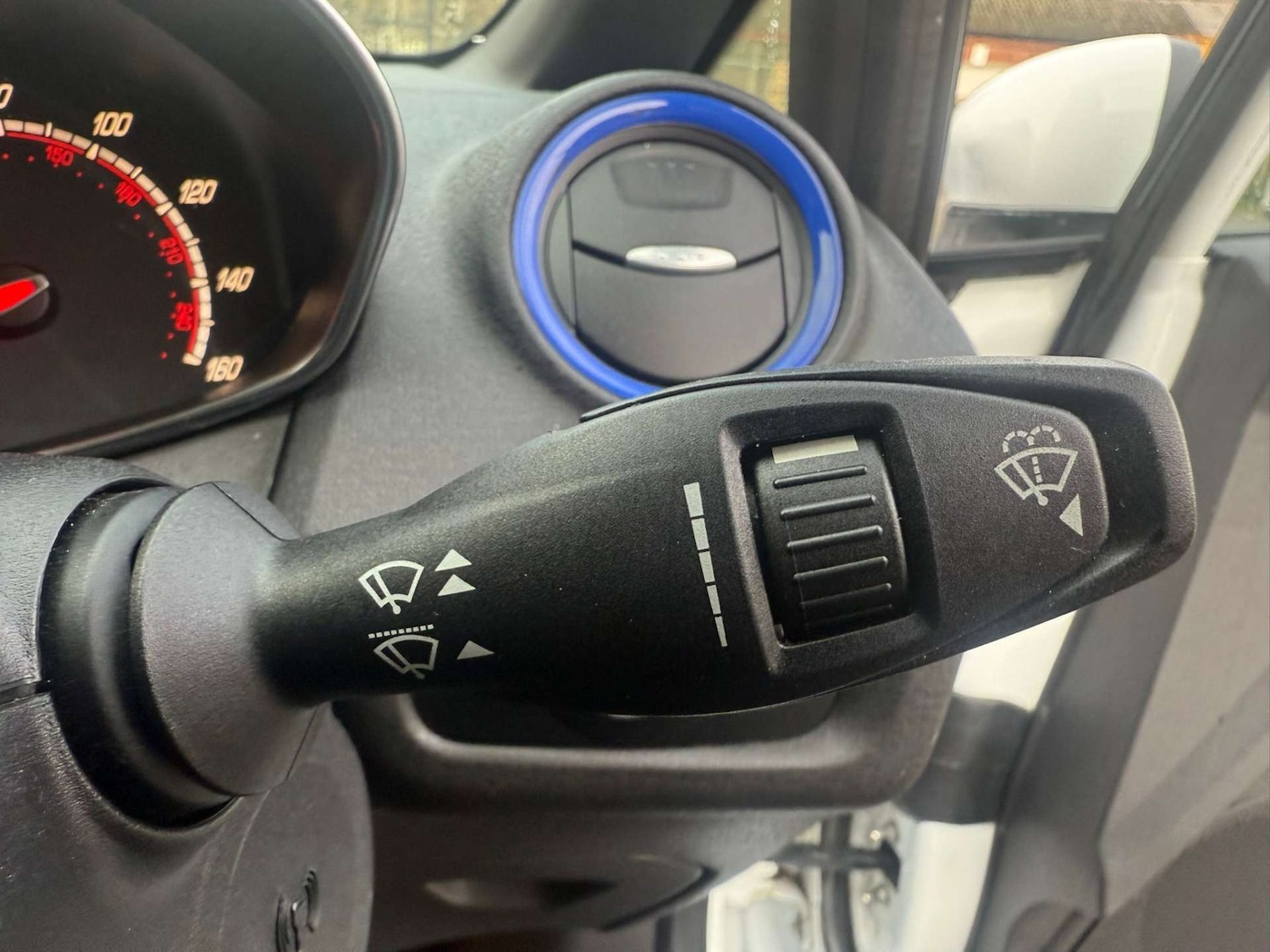 Used Ford Fiesta 2015 for sale - 77148652: Photo 37