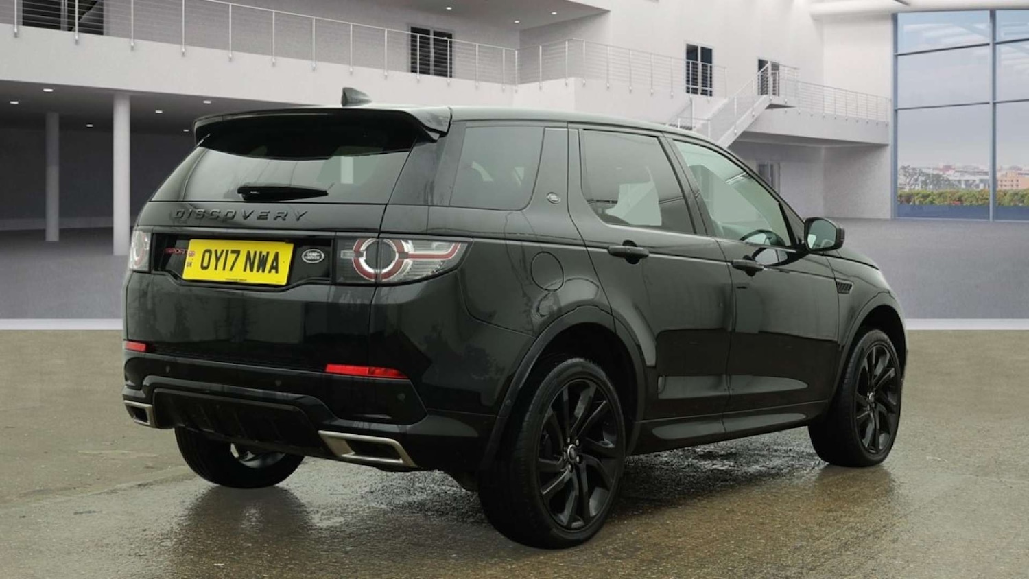 Used Land Rover Discovery Sport 2017 for sale - 77224778: Photo 4