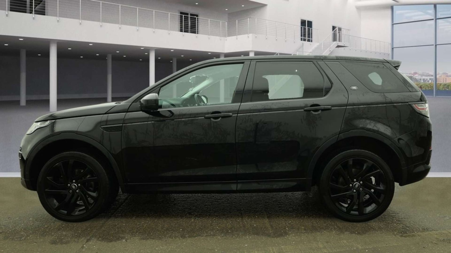 Used Land Rover Discovery Sport 2017 for sale - 77224778: Photo 6