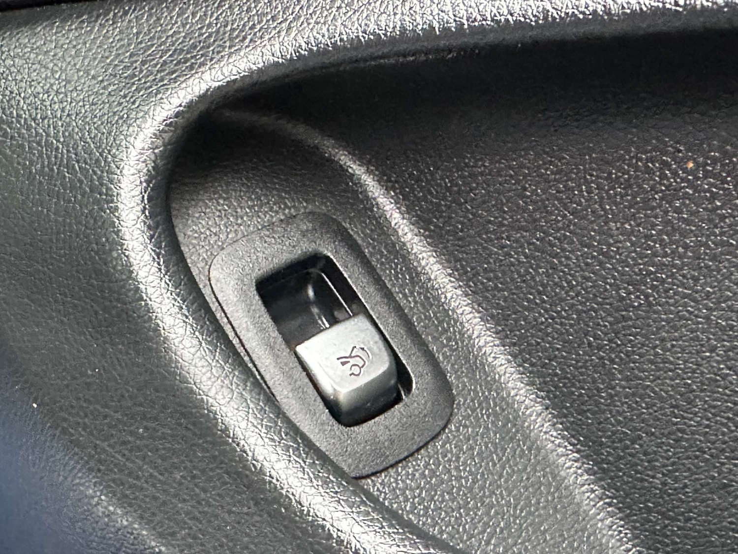 Used Mercedes-Benz C Class 2017 for sale - 77148648: Photo 26