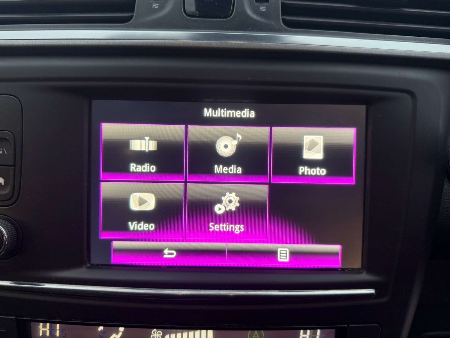 Used Renault Kadjar 2016 for sale - 77148618: Photo 42