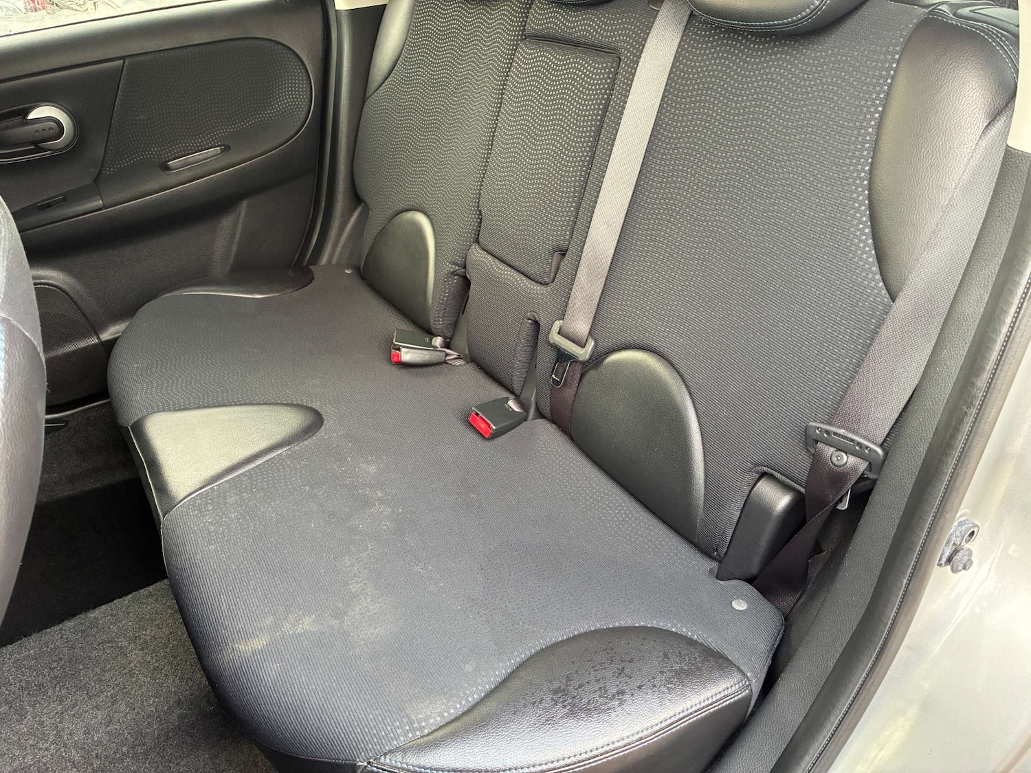 Used Nissan Note 2015 for sale - 77148682: Photo 25