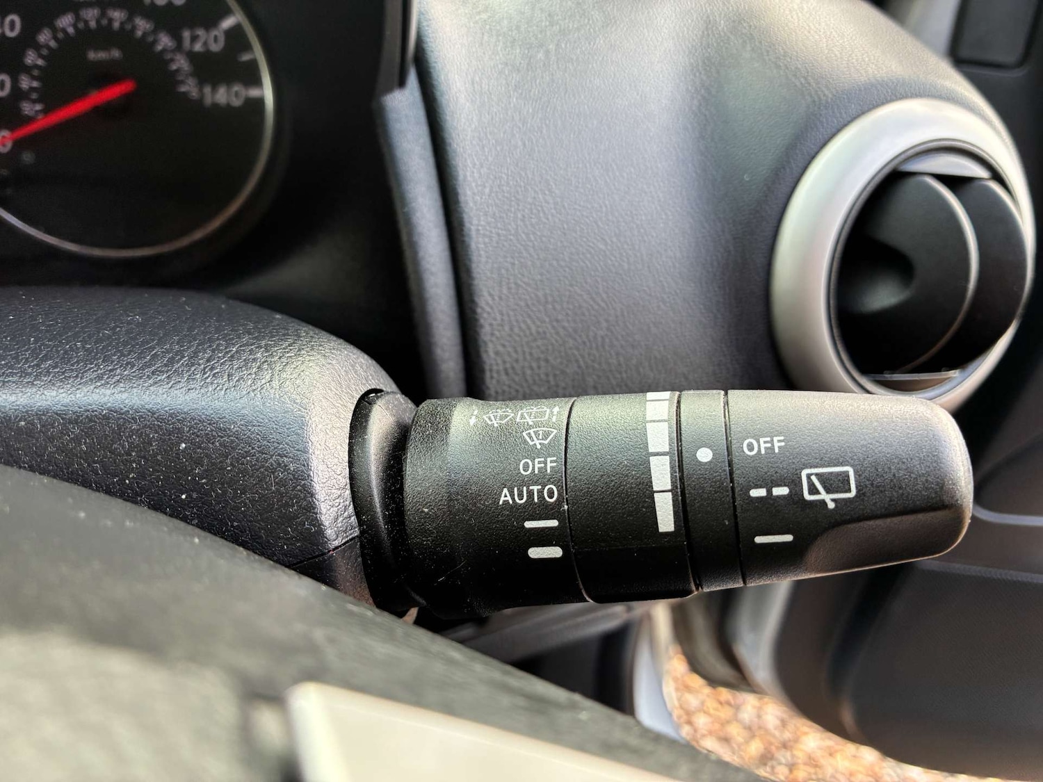 Used Nissan Note 2015 for sale - 77148682: Photo 38