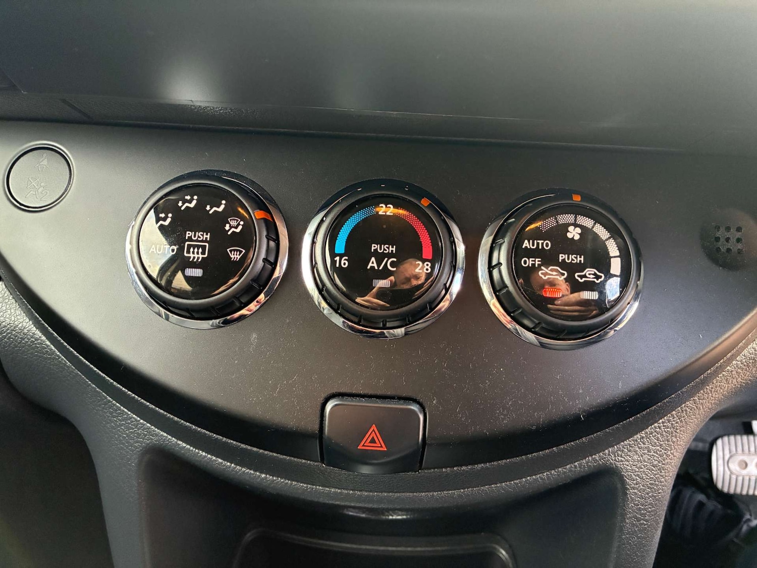 Used Nissan Note 2015 for sale - 77148682: Photo 41