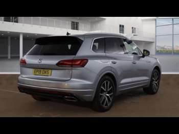 Used Volkswagen Touareg 2019 for sale - 74867949: Photo