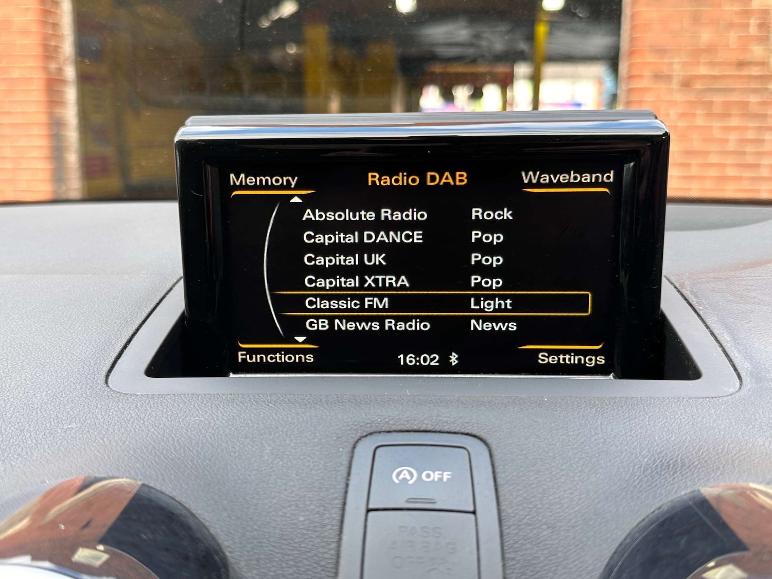 Used Audi A1 2015 for sale - 75870840: Photo 17