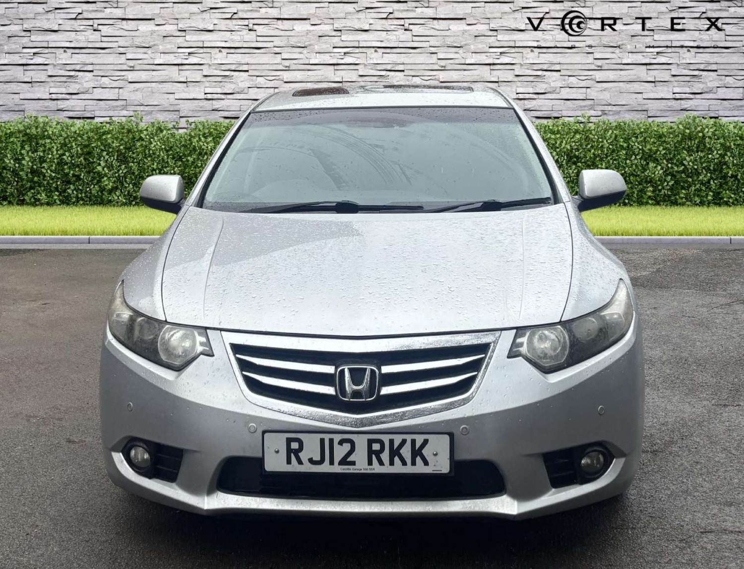 Used Honda Accord 2012 for sale - 77889941: Photo 2