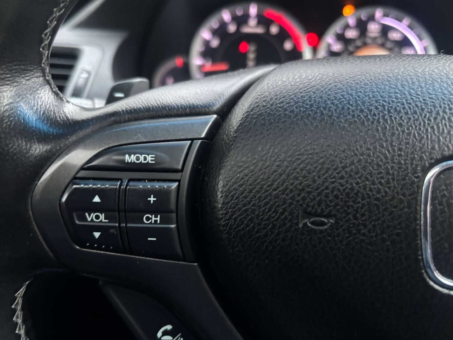 Used Honda Accord 2012 for sale - 77889941: Photo 26