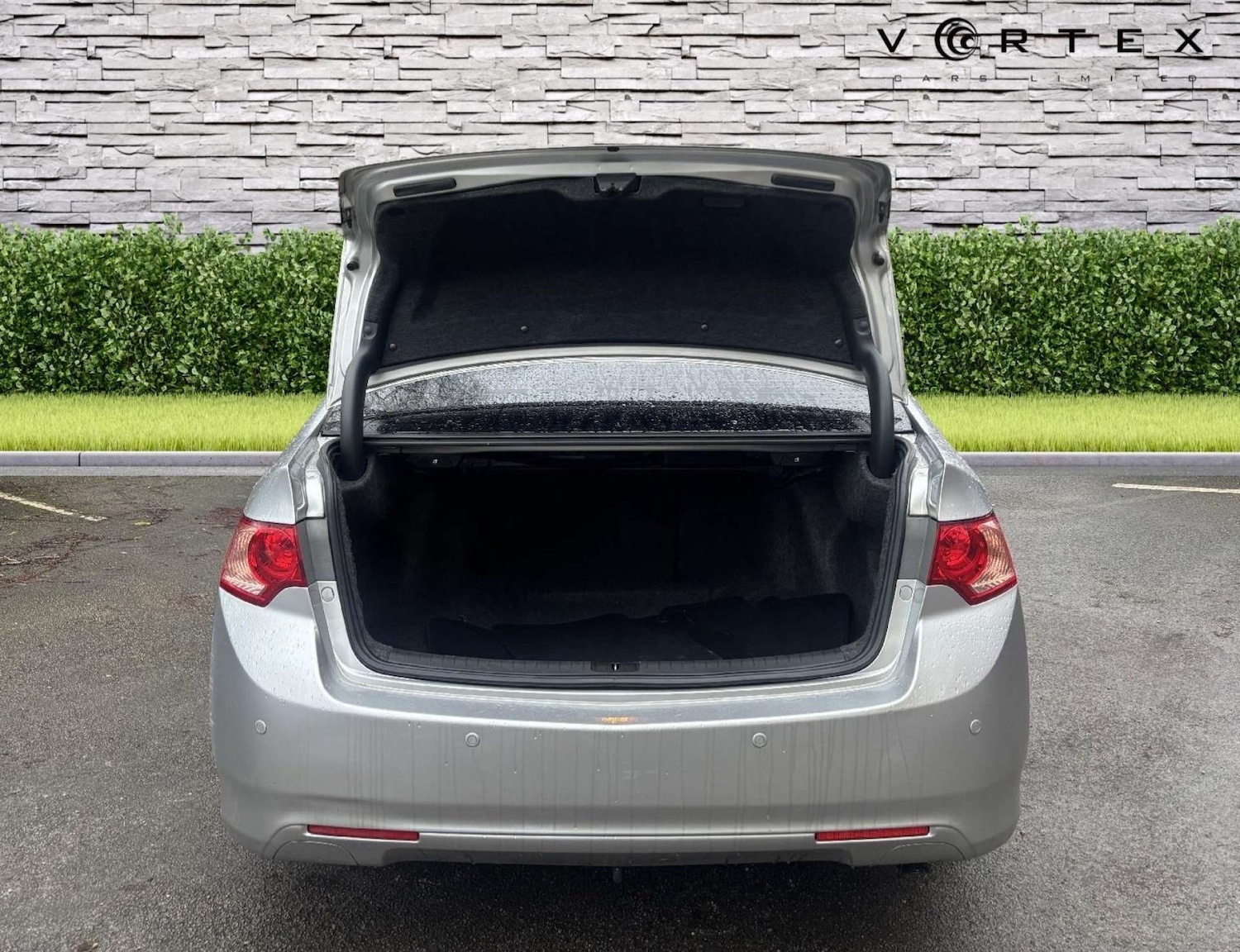 Used Honda Accord 2012 for sale - 77889941: Photo 7