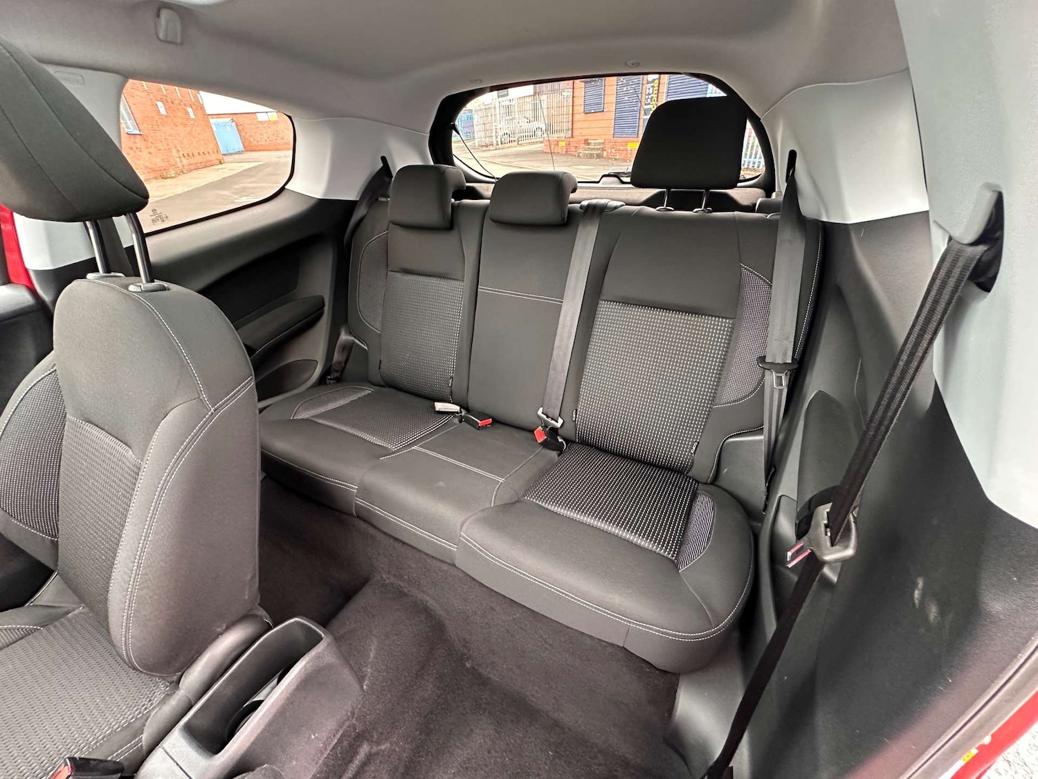 Used Peugeot 208 2016 for sale - 77148647: Photo 31