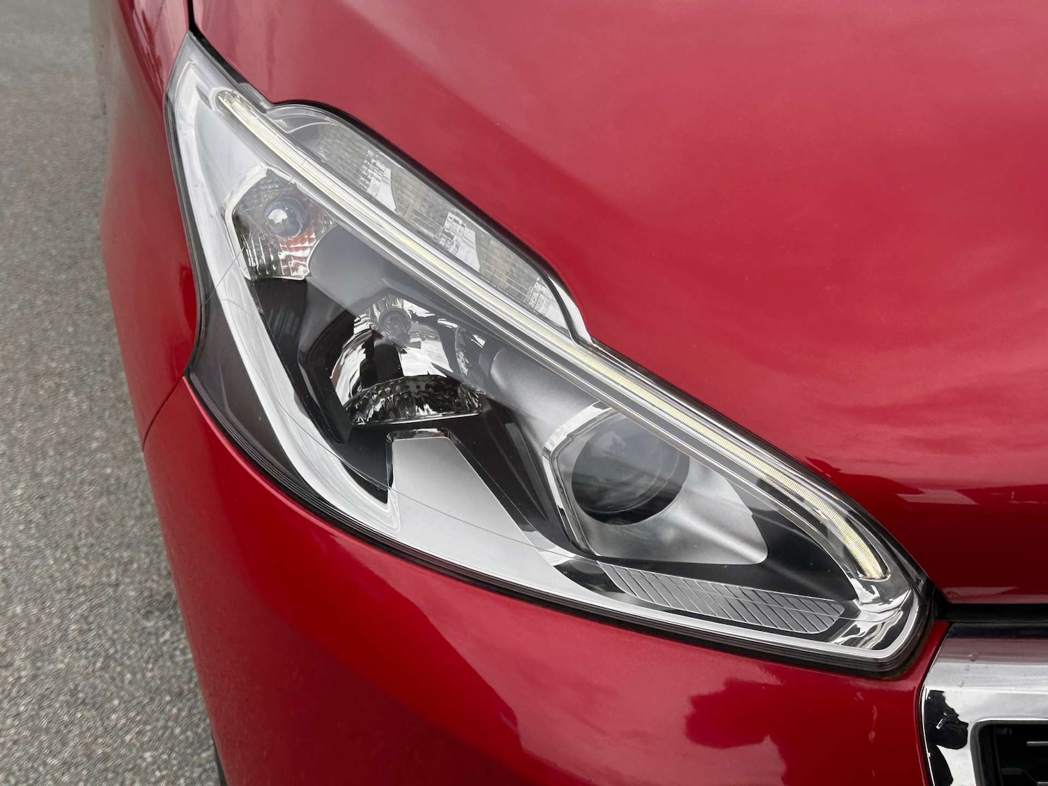 Used Peugeot 208 2016 for sale - 77148647: Photo 36