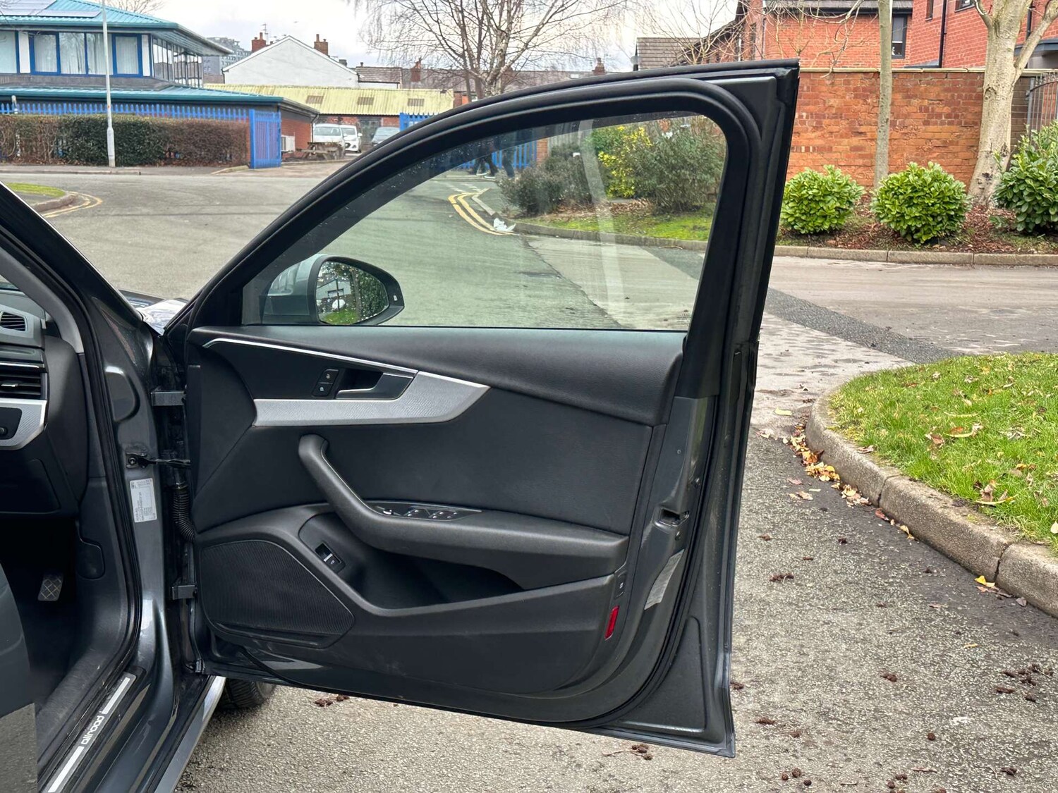 Used Audi A4 2016 for sale - 77366763: Photo 33