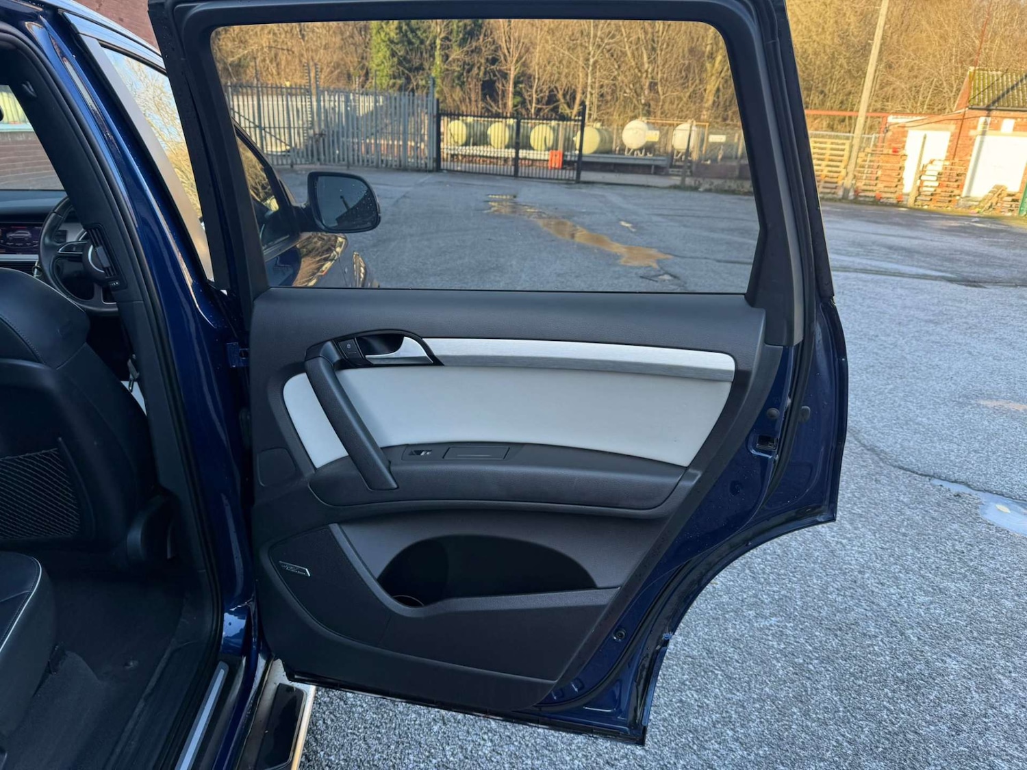 Used Audi Q7 2014 for sale - 77234123: Photo 15