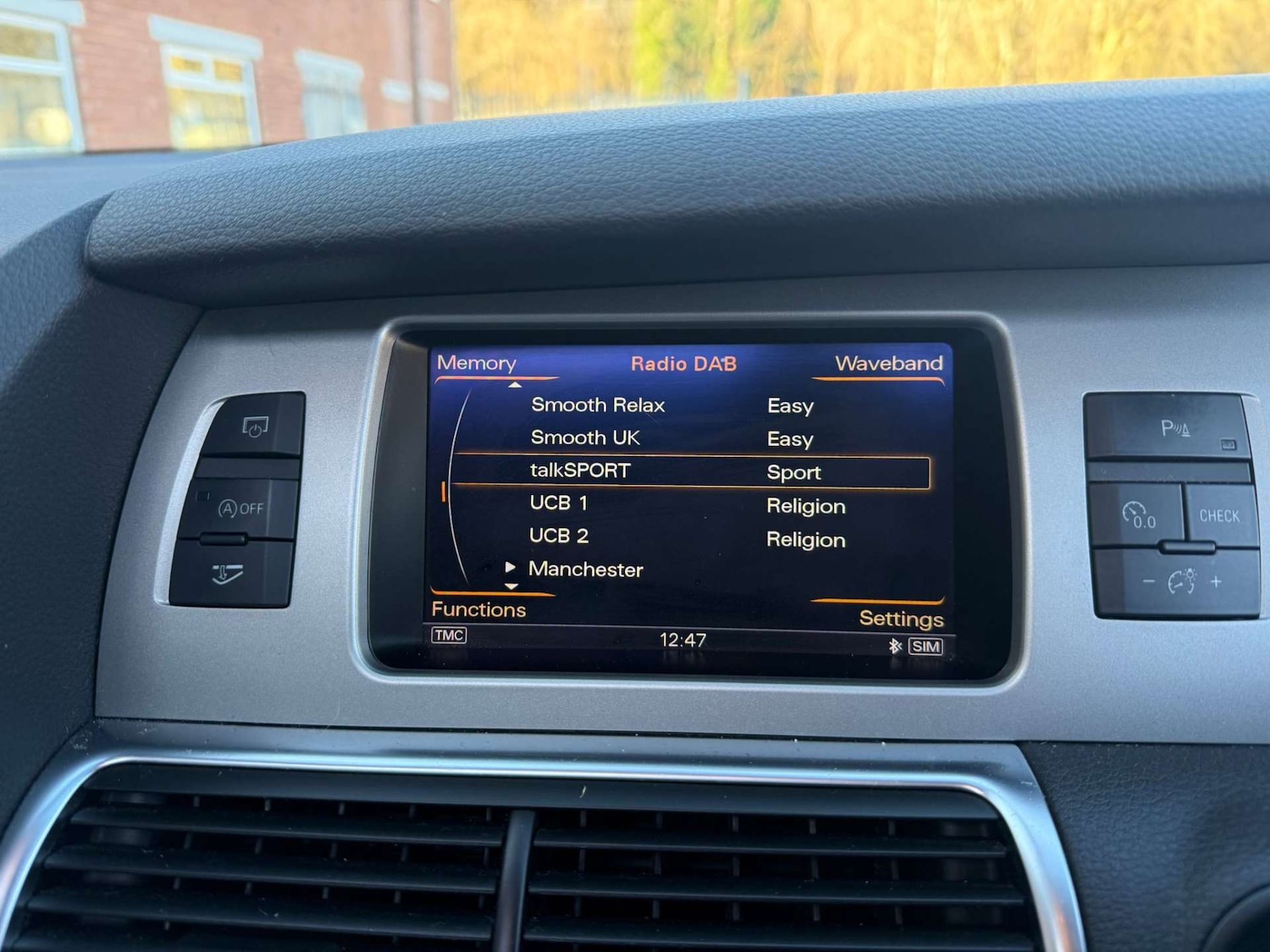 Used Audi Q7 2014 for sale - 77234123: Photo 48