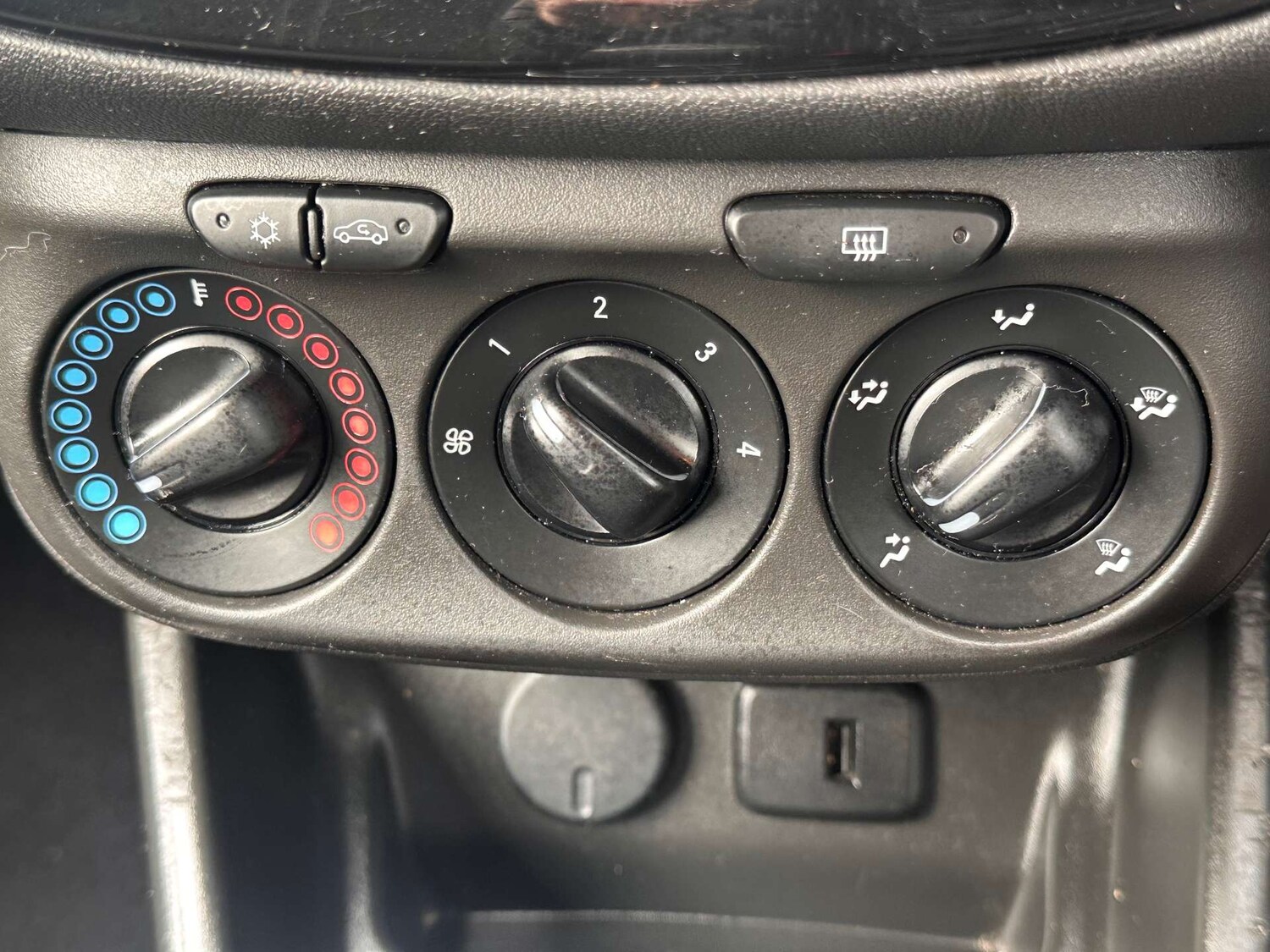 Used Vauxhall Corsa 2017 for sale - 76277418: Photo 16