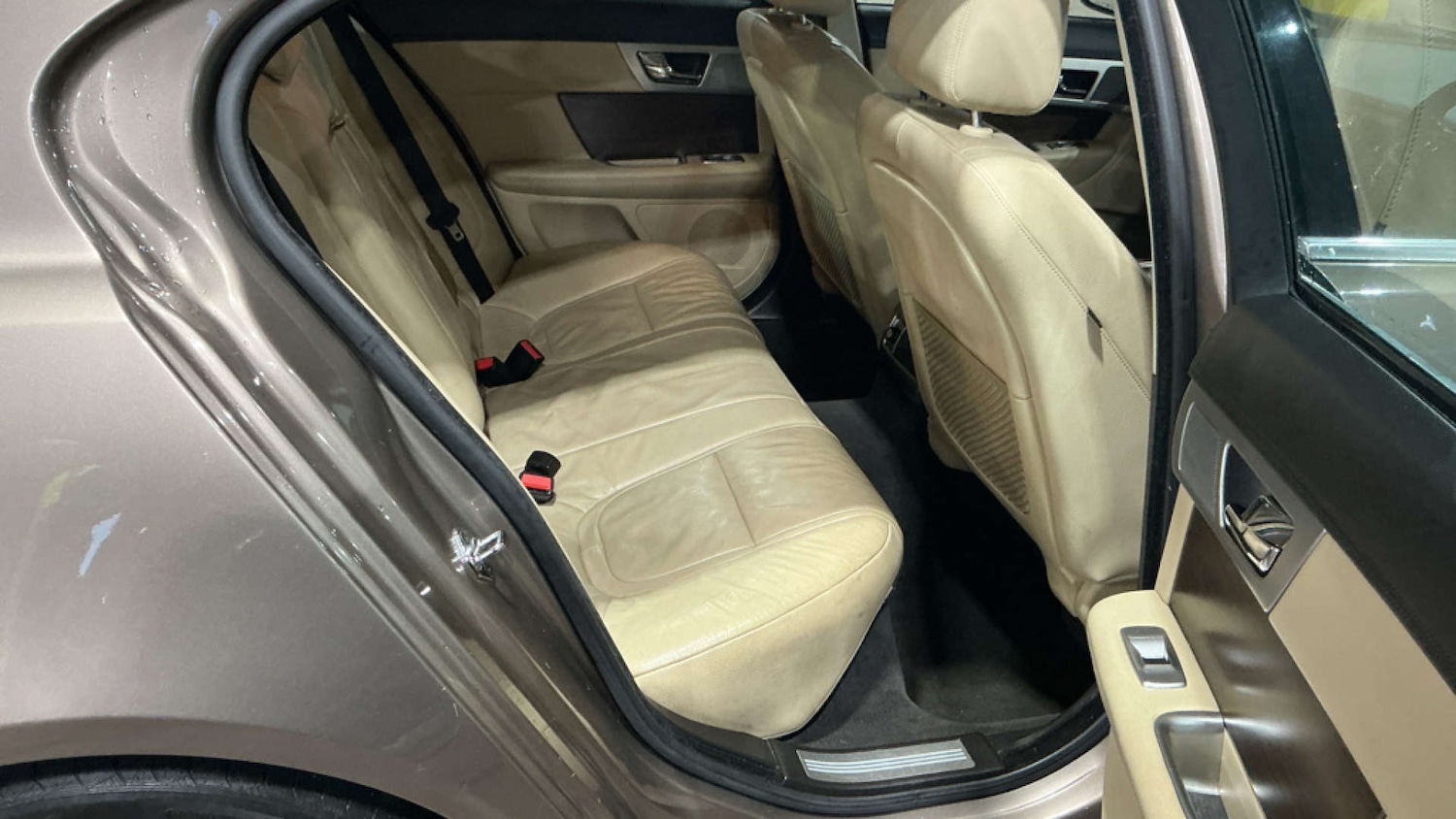 Used Jaguar XF 2014 for sale - 76693583: Photo 7