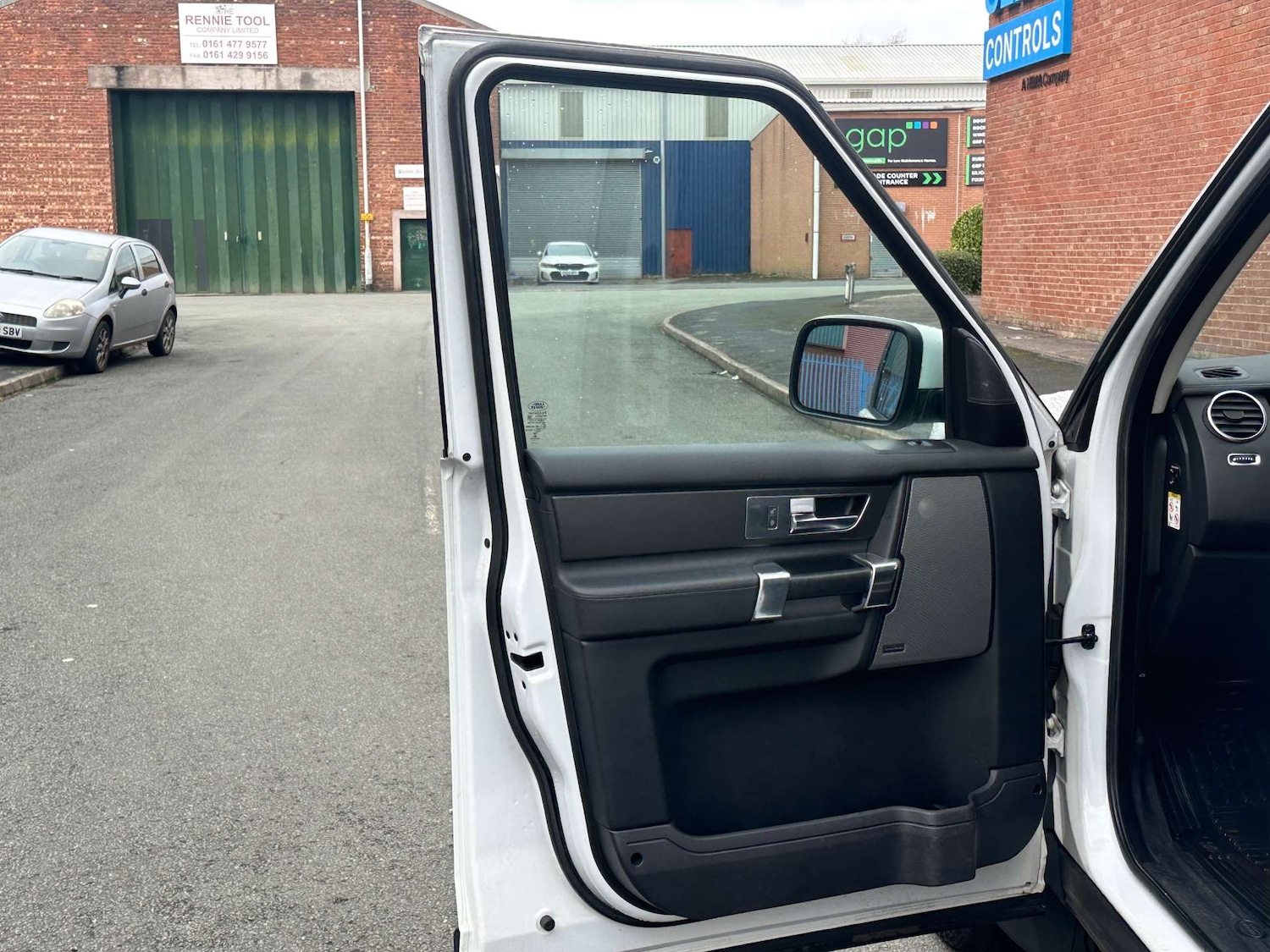 Used Land Rover Discovery 2013 for sale - 77195826: Photo 41